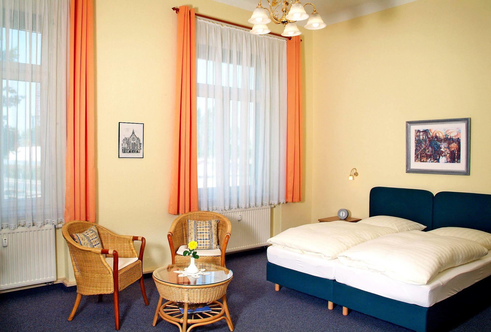 Apartmenthaus Stadt Metz Dresda Exterior foto
