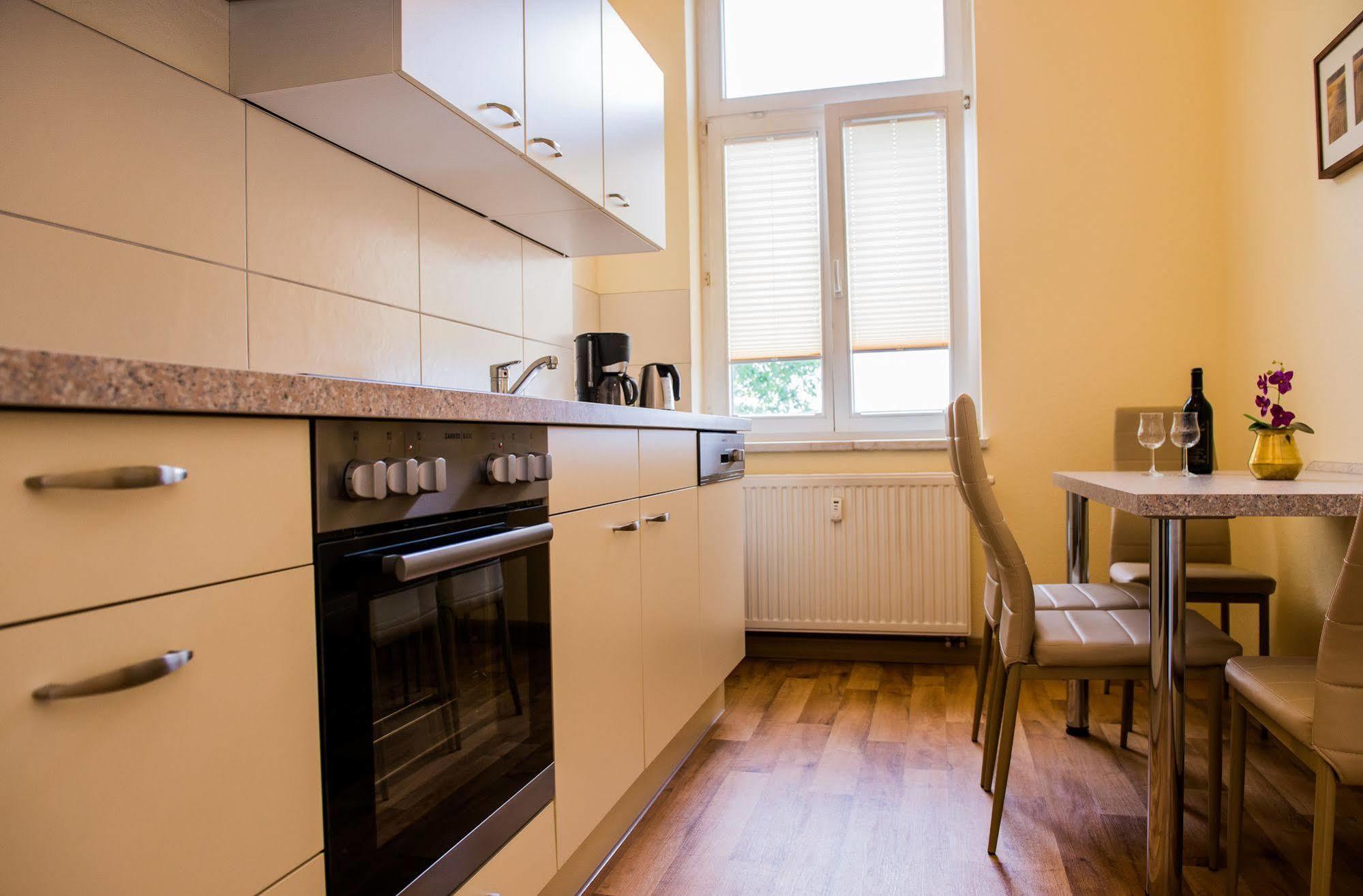 Apartmenthaus Stadt Metz Dresda Exterior foto